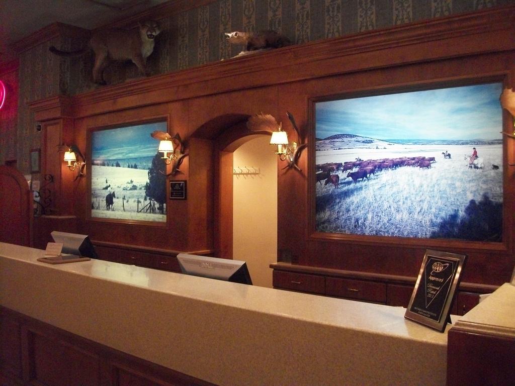 Gold Country Inn And Casino By Red Lion Hotels Elko Exterior photo